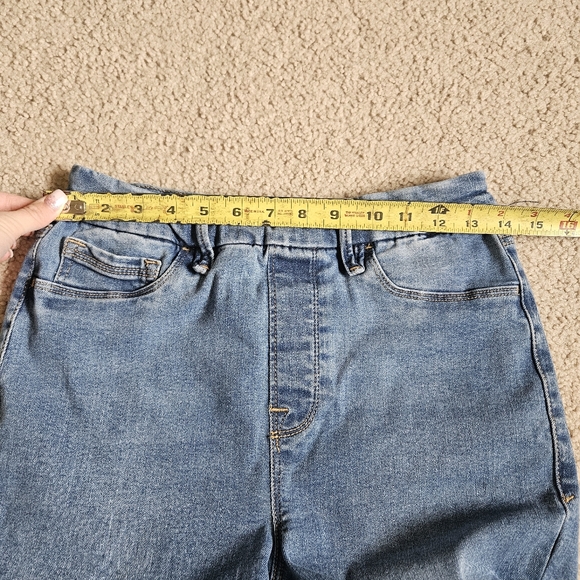 Good American Power Stretch Pull-on Flare Jeans Medium - Picture 5 of 8